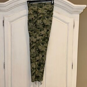 Chicos size 3 green leaf print leggings